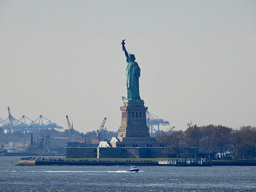 Brooklyn Heights Promenade, Montague St &, Pierrepont Pl, Brooklyn, NY 11201