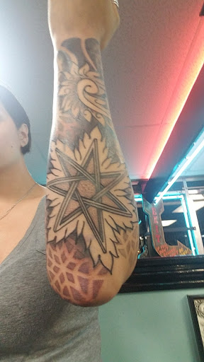 Tattoo Shop «Element Tattoo Studio», reviews and photos, 4741 Fredericksburg Rd, San Antonio, TX 78229, USA