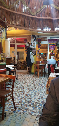 Atmosphère du Restaurant éthiopien Restaurant Ethiopia à Paris - n°13
