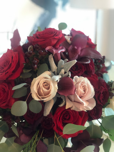 Florist «Post Road English Garden», reviews and photos, 1105 N Post Rd, Indianapolis, IN 46219, USA