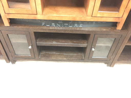 Furniture Store «Raymour & Flanigan Furniture and Mattress Store», reviews and photos, 14 Candlewood Lake Rd, Brookfield, CT 06804, USA