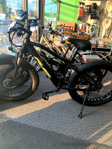 Sporting Goods Store «Play It Again Sports», reviews and photos, 1004 Lancaster Ave, Berwyn, PA 19312, USA