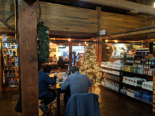 Grocery Store «Old Wethersfield Country Store», reviews and photos, 221 Main St, Wethersfield, CT 06109, USA