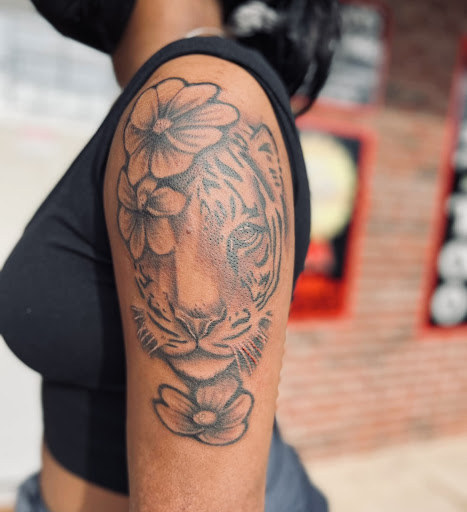 Explore fake tattoo ideas, creative tattoo ideas in Warner Robins, available at Untold Pain Tattoo Studio