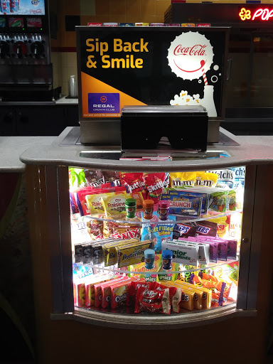 Movie Theater «Regal Cinemas Southland Mall 16», reviews and photos, 20505 S Dixie Hwy, Cutler Bay, FL 33189, USA