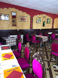 Atmosphère du Restaurant indien Le Bombay Restaurant à Le Péage-de-Roussillon - n°5