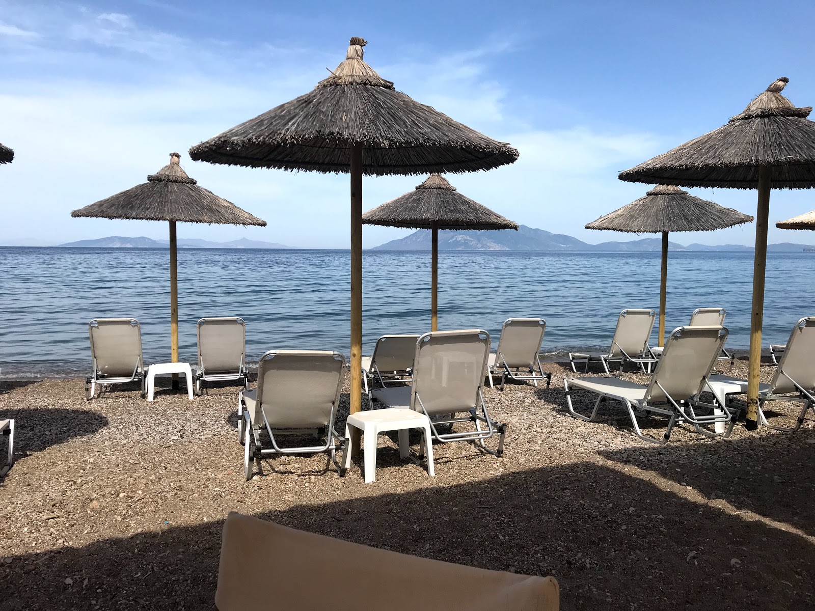 Yialasi beach'in fotoğrafı düz ve uzun ile birlikte