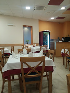 Hostal Restaurante Cafetería. Ciudad de Caparra Calle Ctra. de Plasencia, 35, 10670 Carcaboso, Cáceres, España