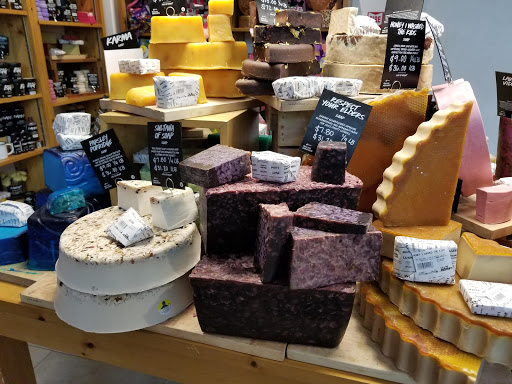 Cosmetics Store «Lush», reviews and photos, 4200 Conroy Rd, Orlando, FL 32839, USA