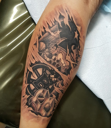 Tattoo Shop «Up In Flames Tattoo», reviews and photos, 1729 Pleasant St, Fall River, MA 02723, USA