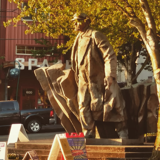 Monument «Statue of Lenin», reviews and photos, 3526 Fremont Pl N, Seattle, WA 98103, USA