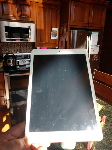 Mobile Phone Repair Shop «CPR Cell Phone Repair Greensboro», reviews and photos, 2403 Battleground Ave Suite 4, Greensboro, NC 27408, USA