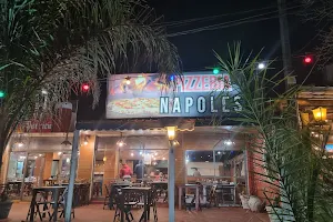 Pizzería La Pizza image