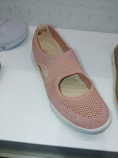 Stores to buy women's clarks sandals Kingston-upon-Thames