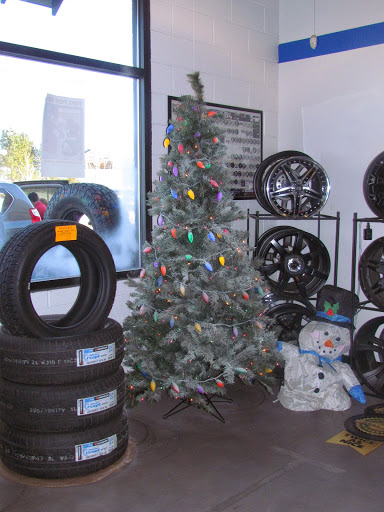 Tire Shop «Family Tire Pros Auto Service Centers - Aurora», reviews and photos, 22515 E Aurora Pkwy, Aurora, CO 80016, USA