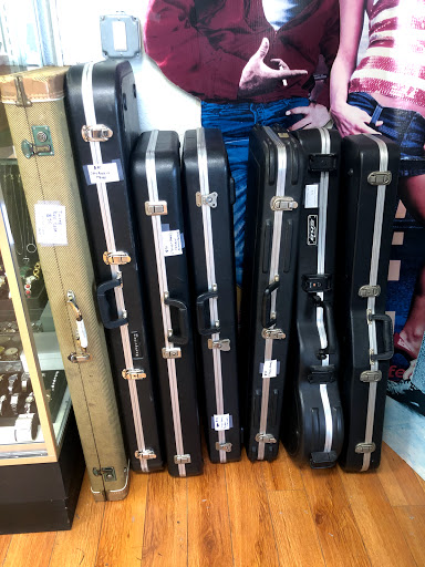 Pawn Shop «Hollywood Pawn Shop & Jewelry», reviews and photos, 3700 San Fernando Rd, Glendale, CA 91204, USA