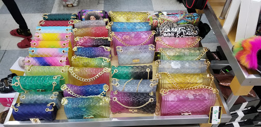 Beauty Supply Store «Victoria Beauty Supply», reviews and photos, 430 W North Ave, Milwaukee, WI 53212, USA