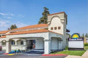 Days Inn by Wyndham Banning Casino/Outlet Mall image