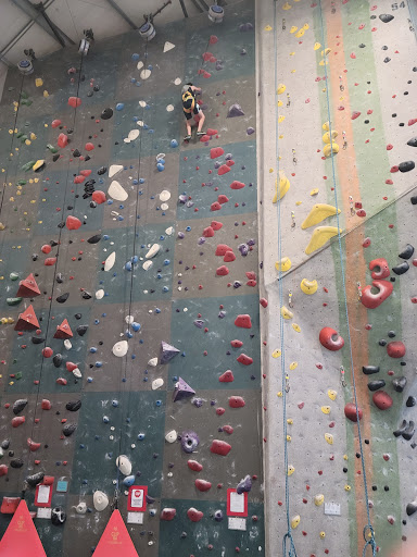 Rock Climbing Gym «Central Rock Gym», reviews and photos, 259 Eastern Blvd, Glastonbury, CT 06033, USA