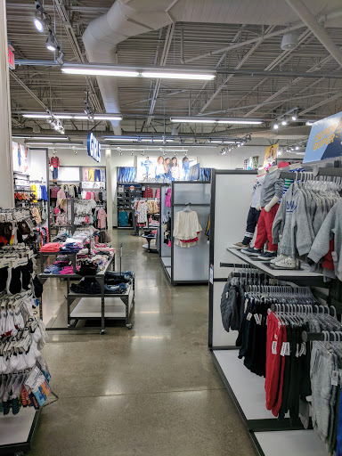 Clothing Store «Old Navy», reviews and photos, 2843 S Rochester Rd, Rochester, MI 48307, USA