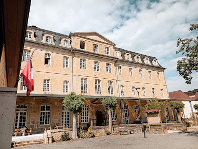 Lycée Général Jean Lurçat Quai Jules Ferry, 46400 Saint-Céré, France