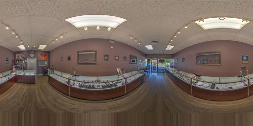 Jewelry Store «Royalty Fine Jewelers», reviews and photos, 10500 Ulmerton Rd #656, Largo, FL 33771, USA