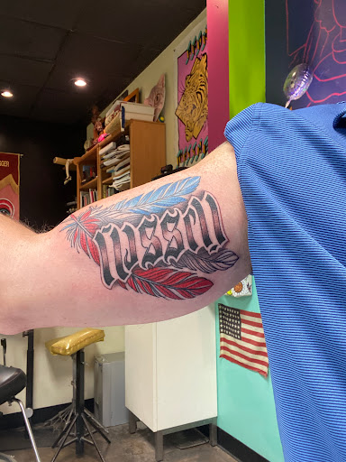 Tattoo Shop «7th Street Tattoos & Piercing», reviews and photos, 814 W 7th St, Little Rock, AR 72201, USA