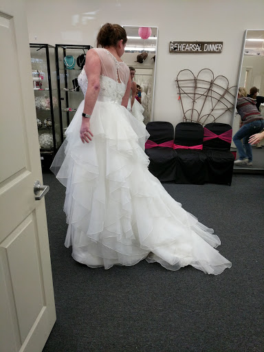 Bridal Shop «Bride To Be Consignment», reviews and photos, 8925 Penn Ave S, Bloomington, MN 55431, USA