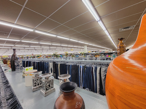 Thrift Store «Thrift Giant», reviews and photos, 1701 Brinker Rd, Denton, TX 76208, USA