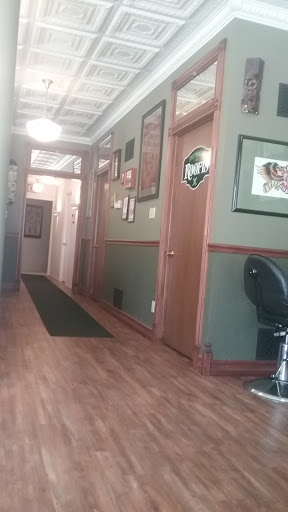 Tattoo Shop «Black Pearl Tattoo», reviews and photos, 2200 Roosevelt Rd, Kenosha, WI 53143, USA