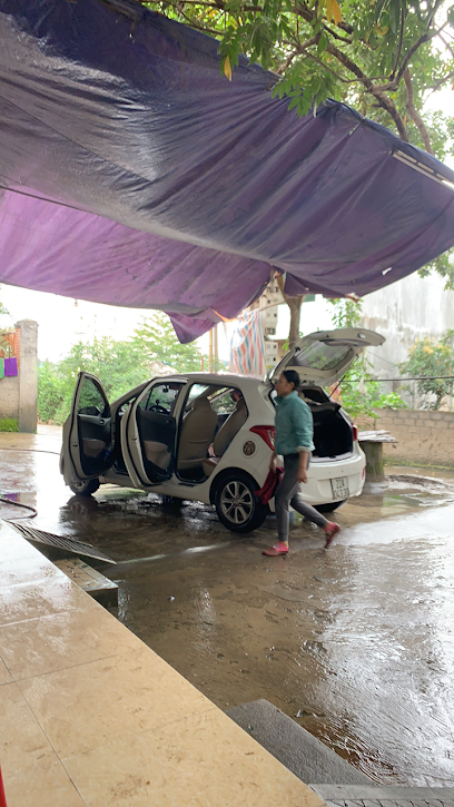 Quán rửa xe Thêm Hiếu