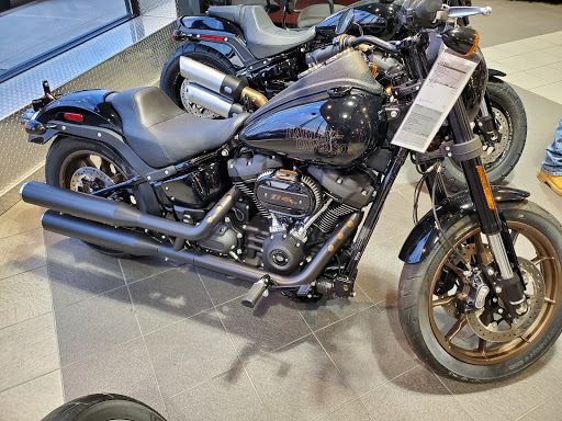 Motorcycle Dealer «Suffolk County Harley-Davidson, Inc.», reviews and photos, 4020 Sunrise Hwy, Oakdale, NY 11769, USA
