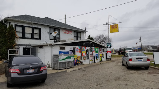 Tobacco Shop «Stateline Tobacco. Richmond IL», reviews and photos, 11519 US-12, Richmond, IL 60071, USA