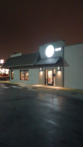 Coffee Shop «Starbucks», reviews and photos, 2034 N Highland Ave, Jackson, TN 38305, USA