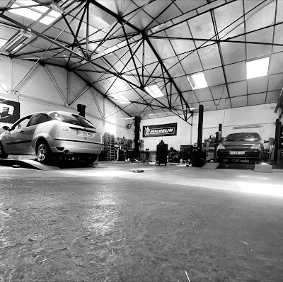 AJM MOTORS à Noailles