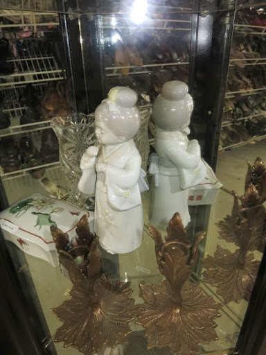 Thrift Store «The Kindness Wave Foundation Thrift Store», reviews and photos, 6210 Seminole Blvd, Seminole, FL 33772, USA