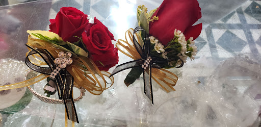 Florist «State Street Flowers & More», reviews and photos, 8401 State St, South Gate, CA 90280, USA