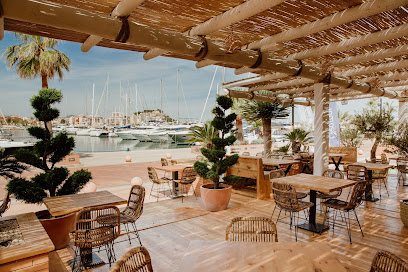 Zahara Restaurant & Sunset Lounge Bar - La Marina de Denia, Puerto Deportivo, 0 Edificio D, Locales 1 y 2, 03700 Dénia, Alicante, Spain