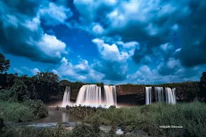 Matsirga Waterfalls image