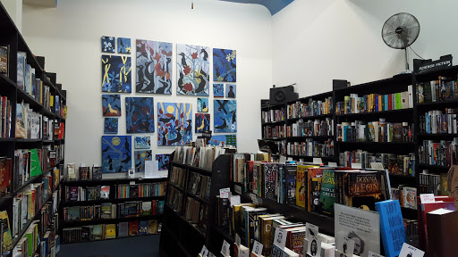 Book Store «Small World Books», reviews and photos, 1407 Ocean Front Walk, Venice, CA 90291, USA