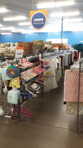 Thrift Store «Higley & Queen Creek Goodwill Retail Store & Donation Center», reviews and photos, 4570 S Higley Rd, Gilbert, AZ 85297, USA