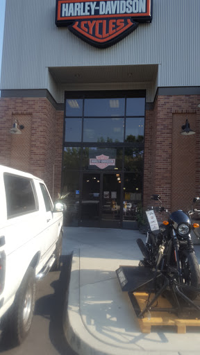 Harley-Davidson Dealer «Mathews Harley-Davidson», reviews and photos, 548 N Blackstone Ave, Fresno, CA 93701, USA