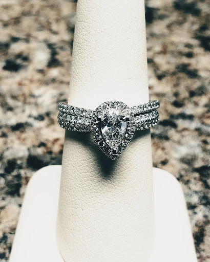 Jeweler «Lyla Jewelers», reviews and photos, 6834 95th St, Oak Lawn, IL 60453, USA