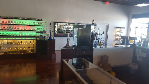 Cigar Shop «Fort Lauderdale Cigar Shop - Neptune Cigar SuperStore», reviews and photos, 2325 S Federal Hwy, Fort Lauderdale, FL 33316, USA