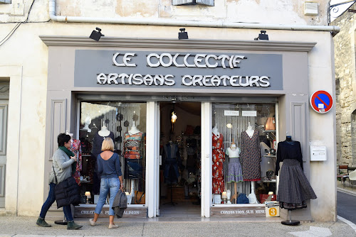Magasin de vêtements la boutique le Collectif des Artisans Créateurs Saint-Rémy-de-Provence