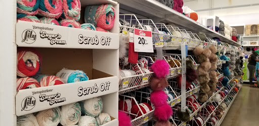 Fabric Store «Jo-Ann Fabrics and Crafts», reviews and photos, 555 W Roosevelt Rd, Chicago, IL 60607, USA