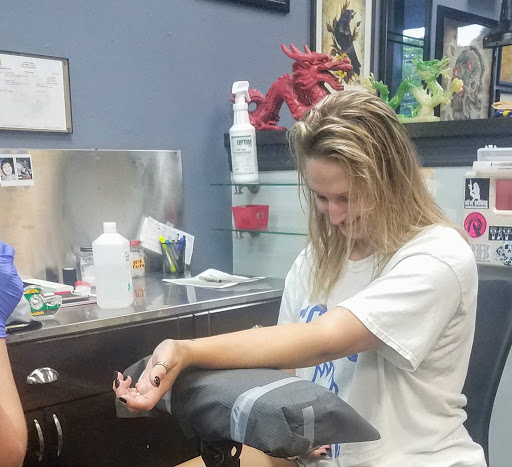 Tattoo Shop «Black Rose Tattoo Shop», reviews and photos, 3300 W Hillsboro Blvd, Deerfield Beach, FL 33442, USA