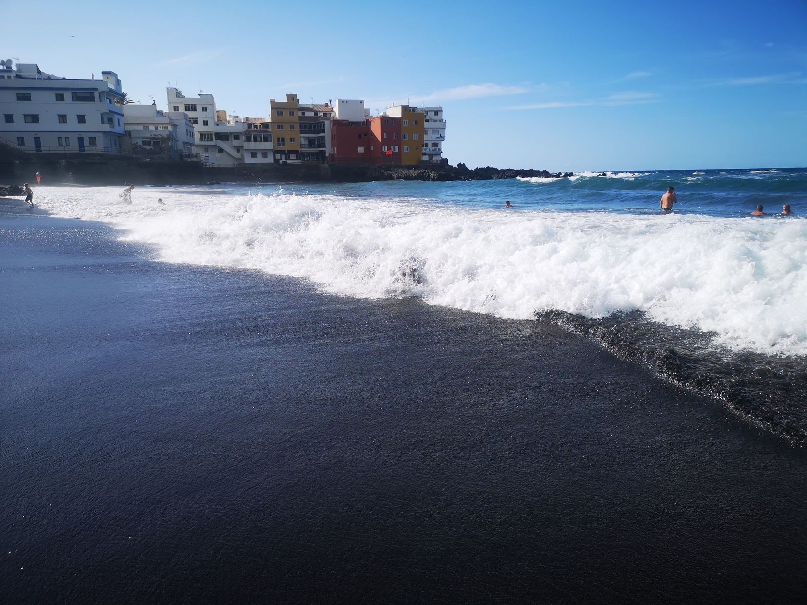 Foto van Maria Jimenez Beach voorzieningenruimte