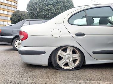 Főpályaudvar, Posta Mögötti P+R