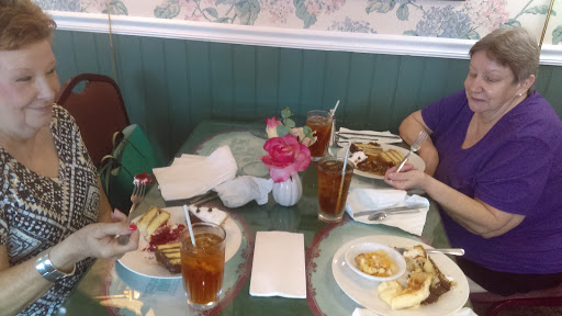 Southern Restaurant (US) «Blue Willow Inn Restaurant & Gift Shop», reviews and photos, 294 N Cherokee Rd, Social Circle, GA 30025, USA